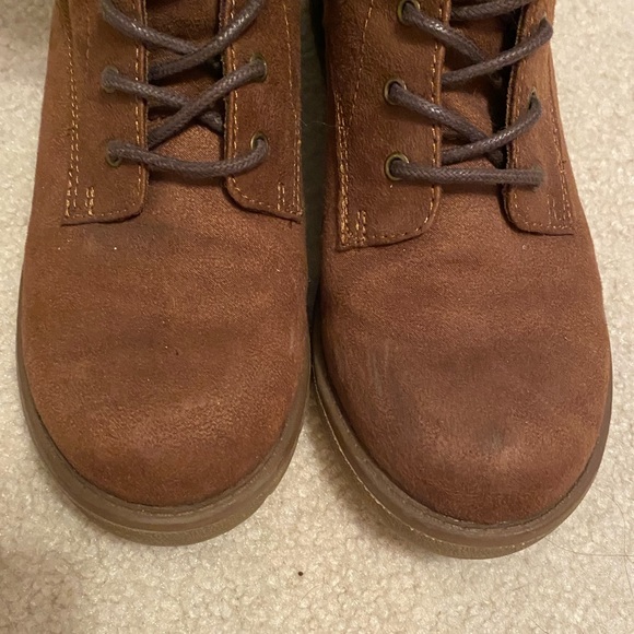 🟤 Brown Suede Boots with Fur - Picture 5 of 11